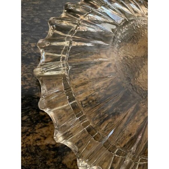 Vintage Fostoria 10" Large 1940's Round Ashtray In A Pressed Clear Glass Design‎ - Picture 6 of 10